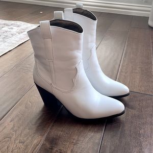 White western booties, size 8